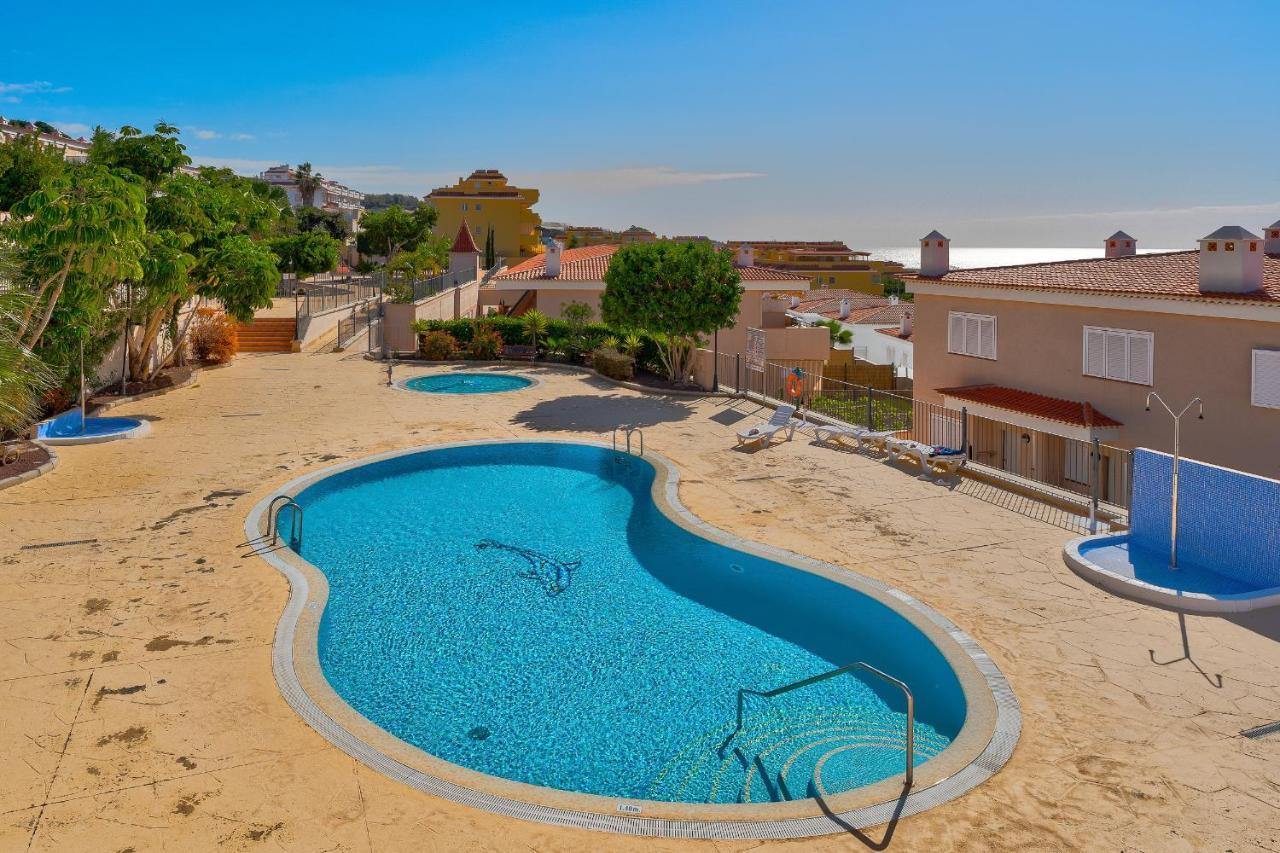 Modern Apartment With Large Terrasse, Bbq, Fast Wifi, 2 Pools Пуэрто-де-Сантьяго Экстерьер фото